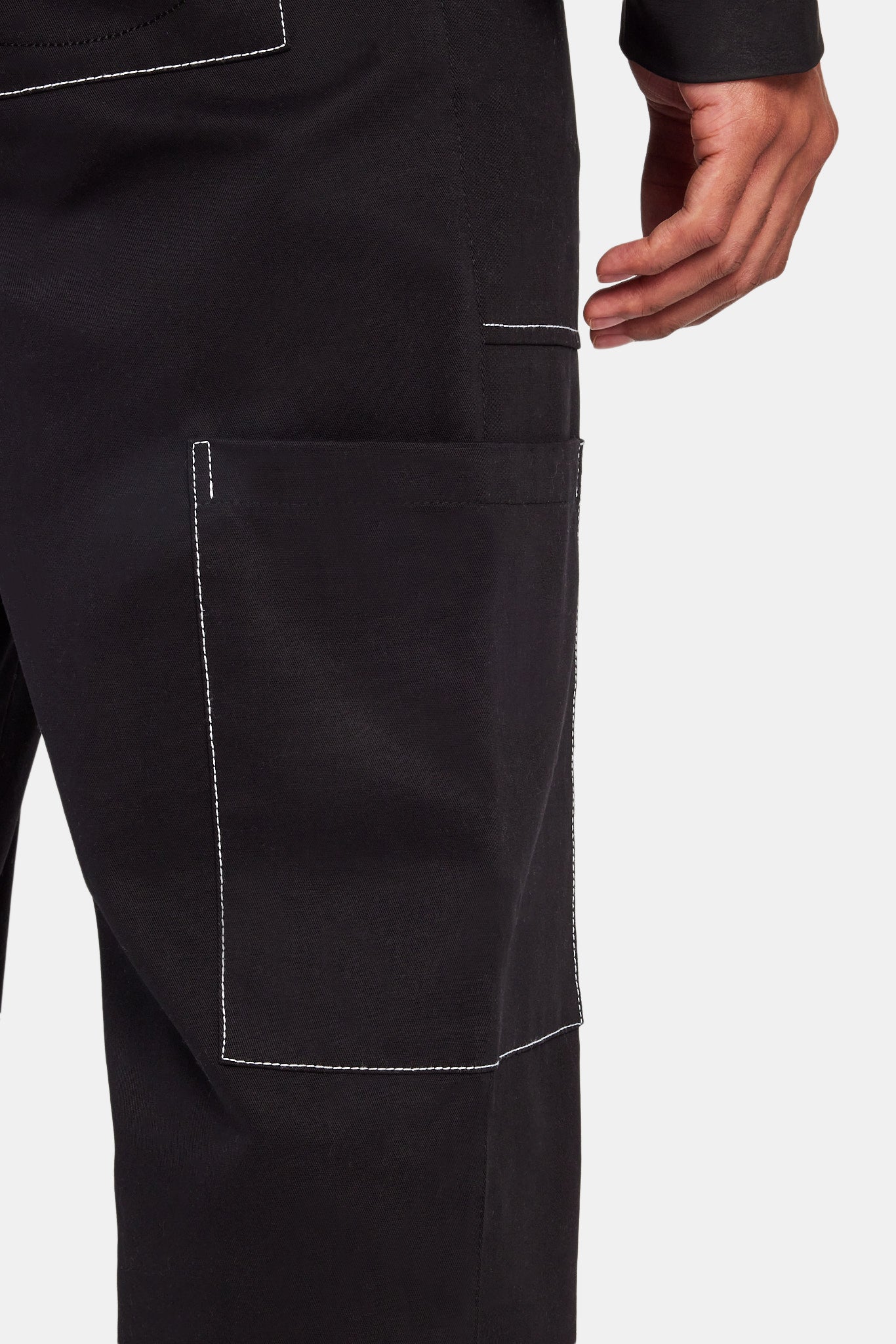 Relaxed-Cargohose mit Kontrastnähten - Schwarz